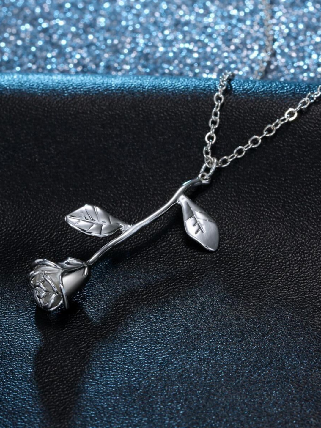 

MYKI Silver-Plated Enchanting Rose Flower Necklace