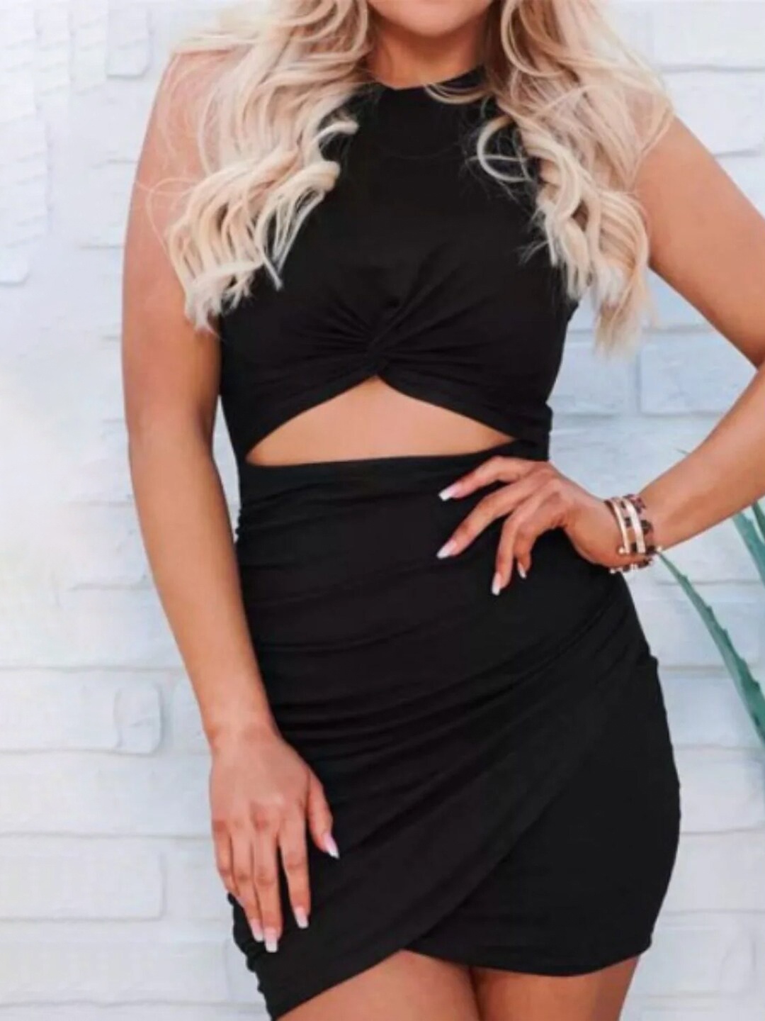 

Styched Cut-Out Mini Bodycon Dress, Black