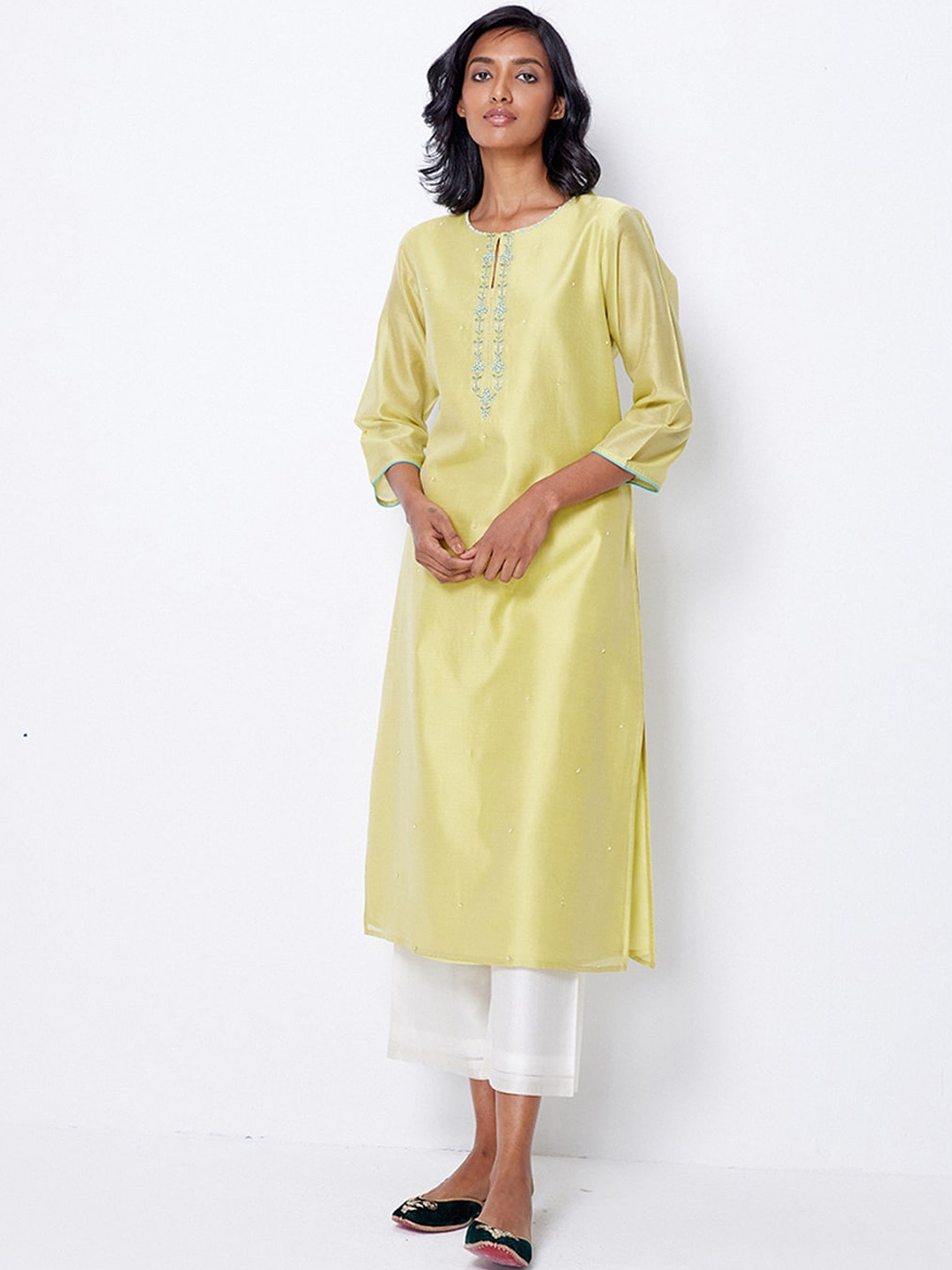 

Ancestry Keyhole Neck Thread Work Kurta, Yellow