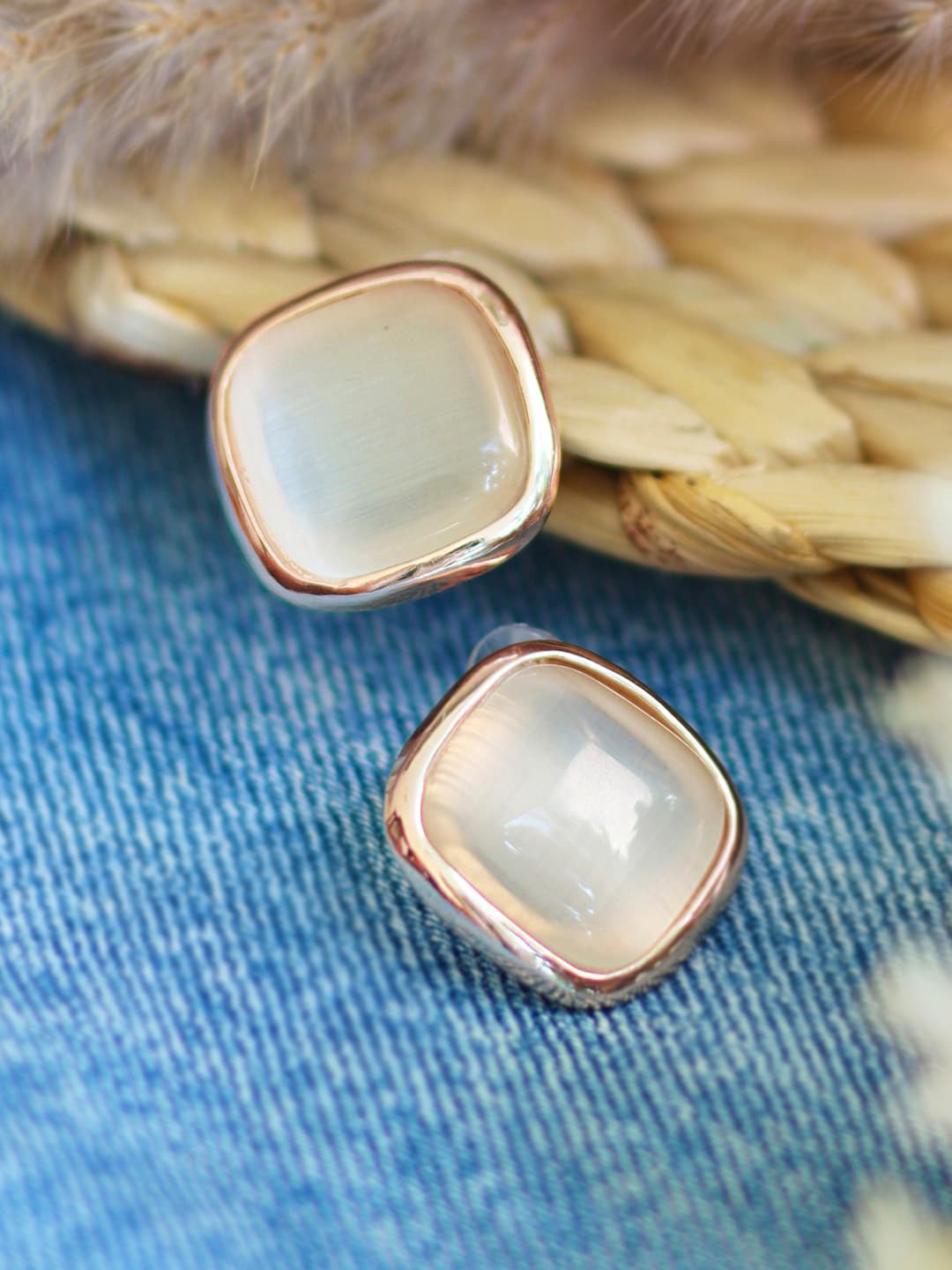 

Ayesha Rose Gold-Plated Contemporary Studs Earrings
