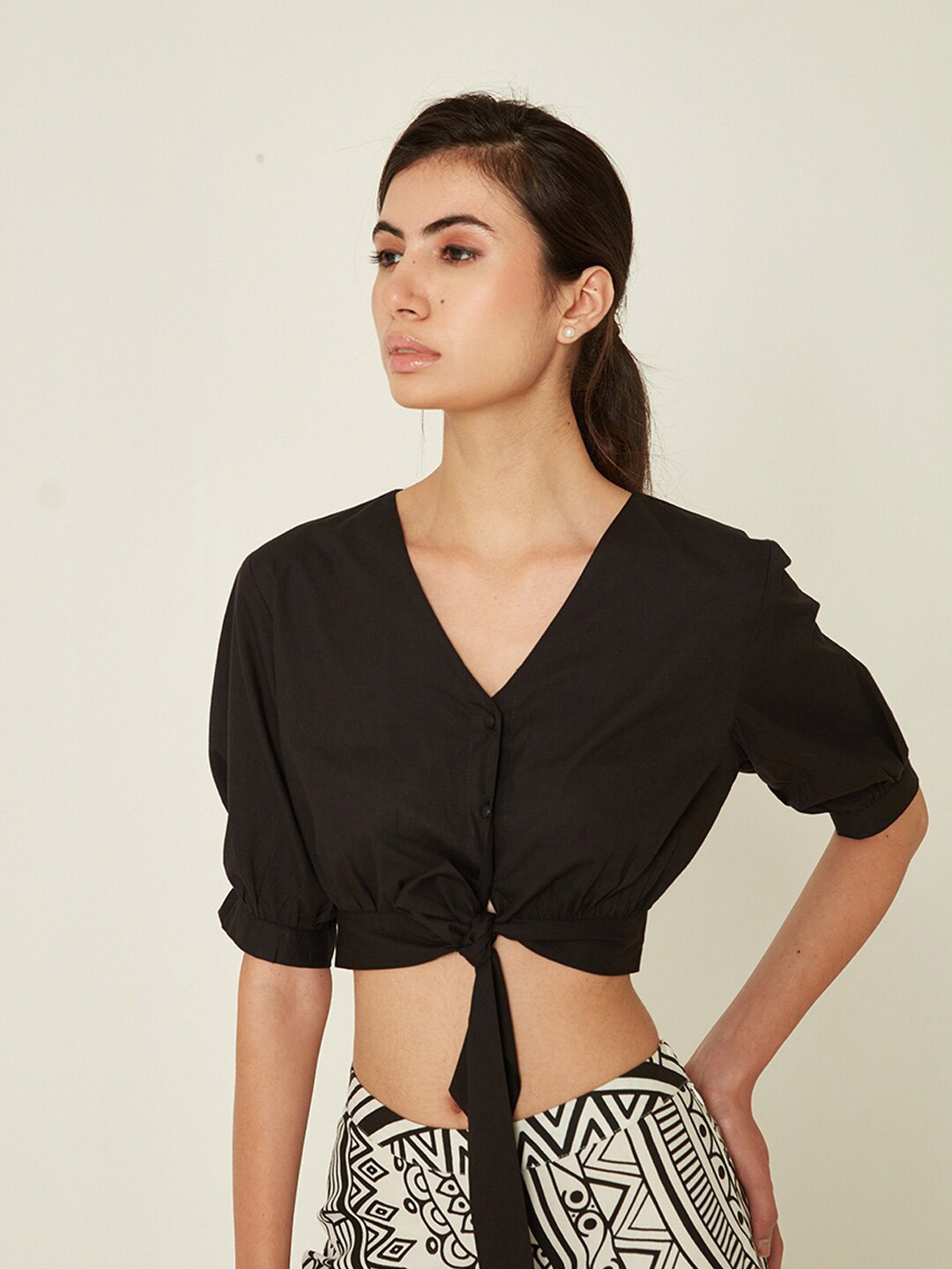 

Ancestry Black Puff Sleeve Crop Top