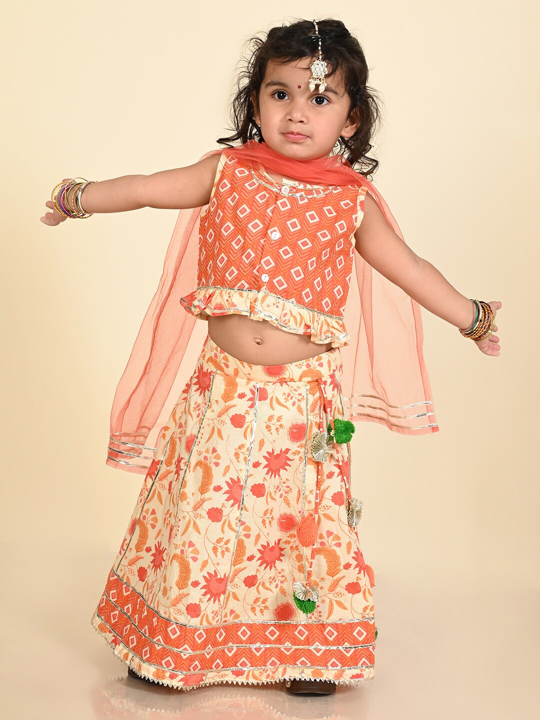 

LIL PITAARA Girls Printed Ready to Wear Lehenga & Blouse With Dupatta, Orange