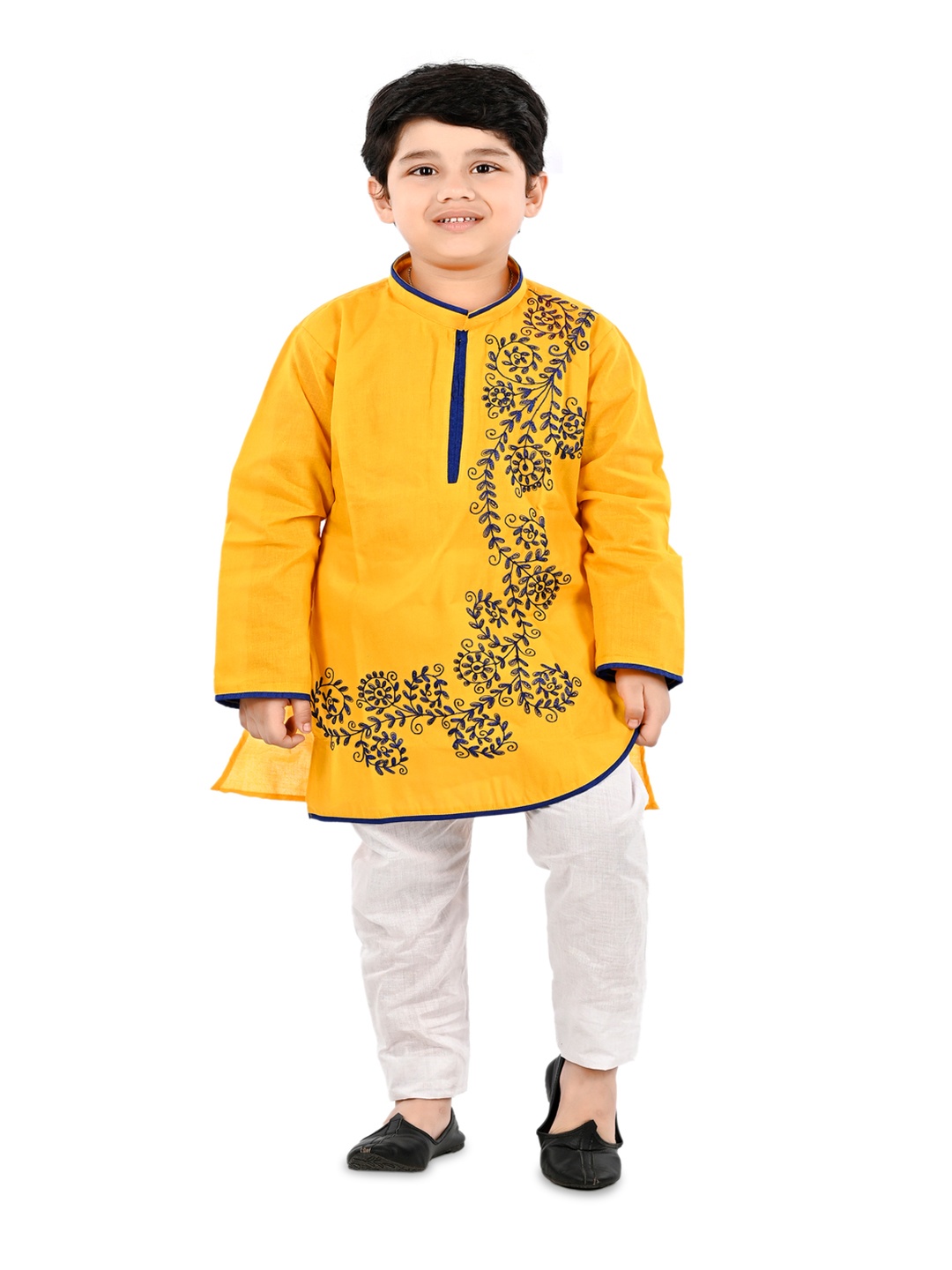 

BAESD Boys Band Collar Floral Embroidered Regular Kurta with Pyjamas, Yellow