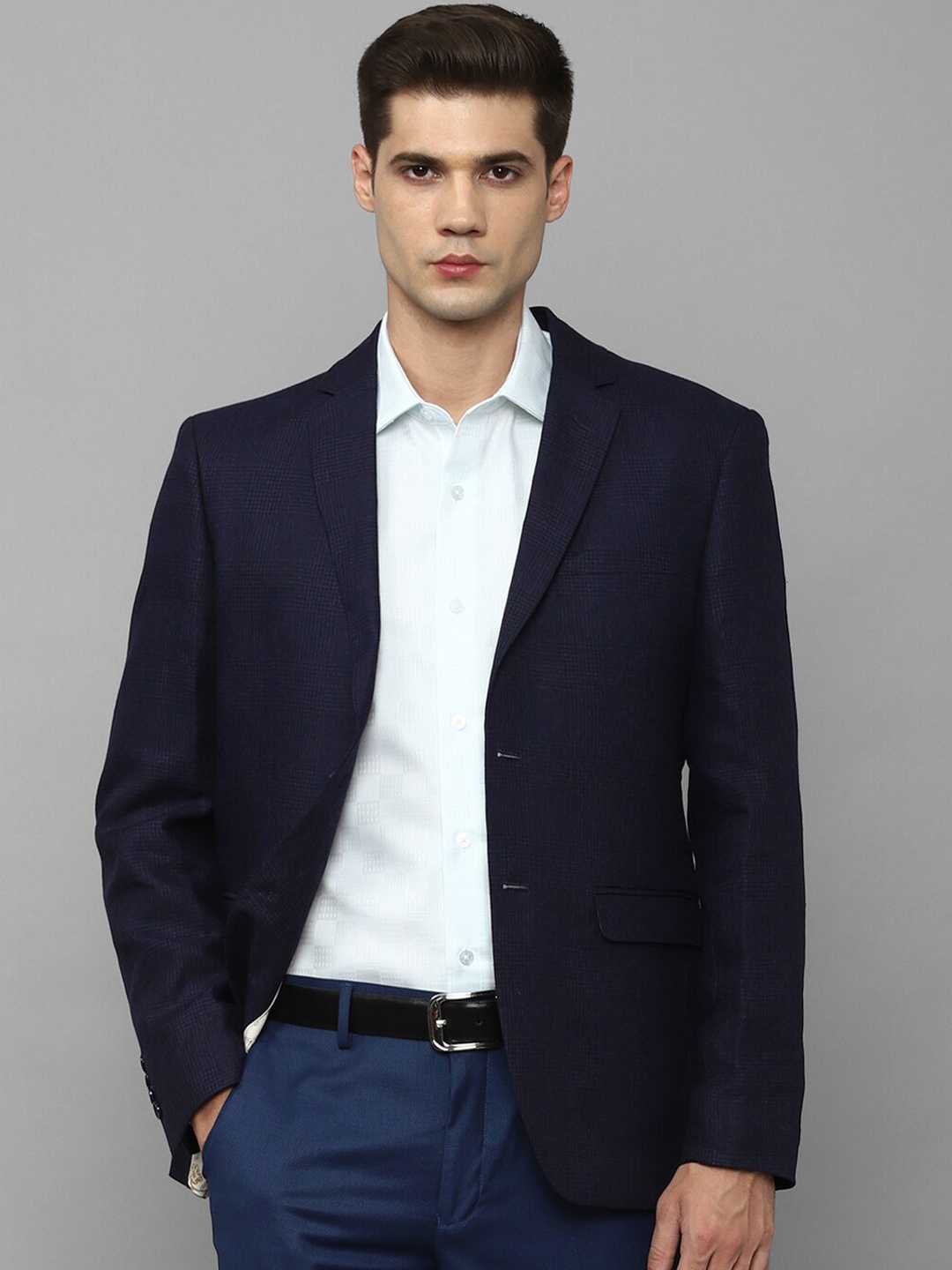 

Louis Philippe Checked Slim-Fit Formal Linen Blazer, Navy blue