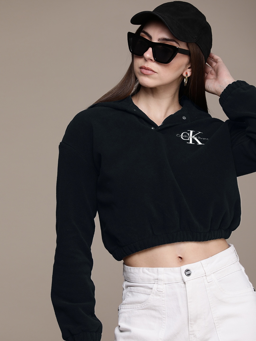 

Calvin Klein Jeans Solid Long Sleeves Hooded Crop Casual Sweatshirt, Black