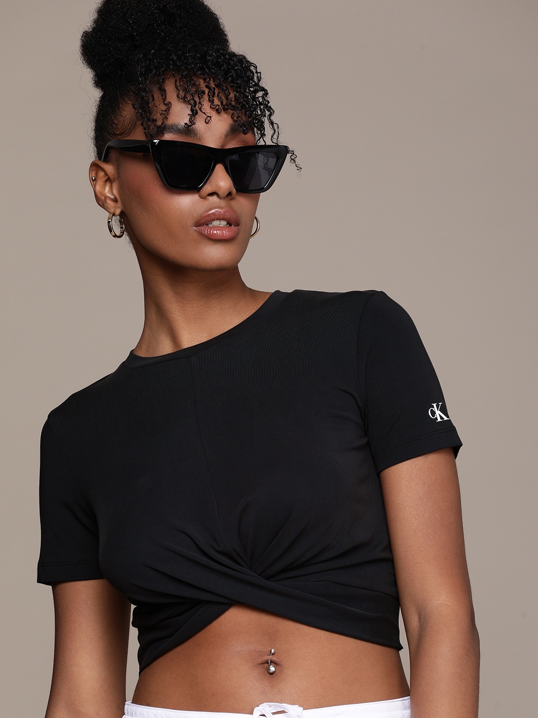 

Calvin Klein Jeans Twisted Solid Knitted Crop Top, Black