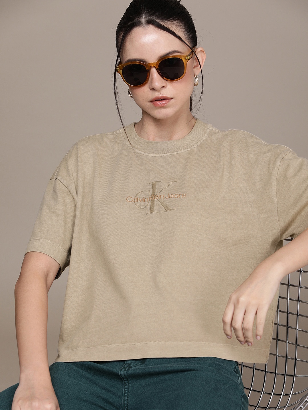 

Calvin Klein Jeans Brand Logo Embroidered Drop-Shoulder Sleeves Pure Cotton Crop T-shirt, Beige