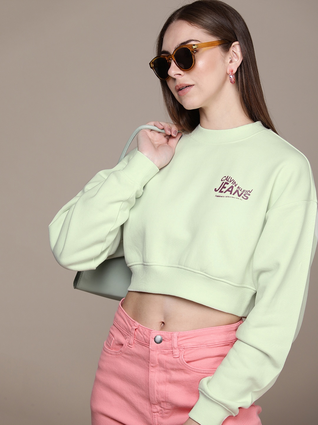 

Calvin Klein Jeans Solid Long Sleeves Crop Casual Sweatshirt, Green