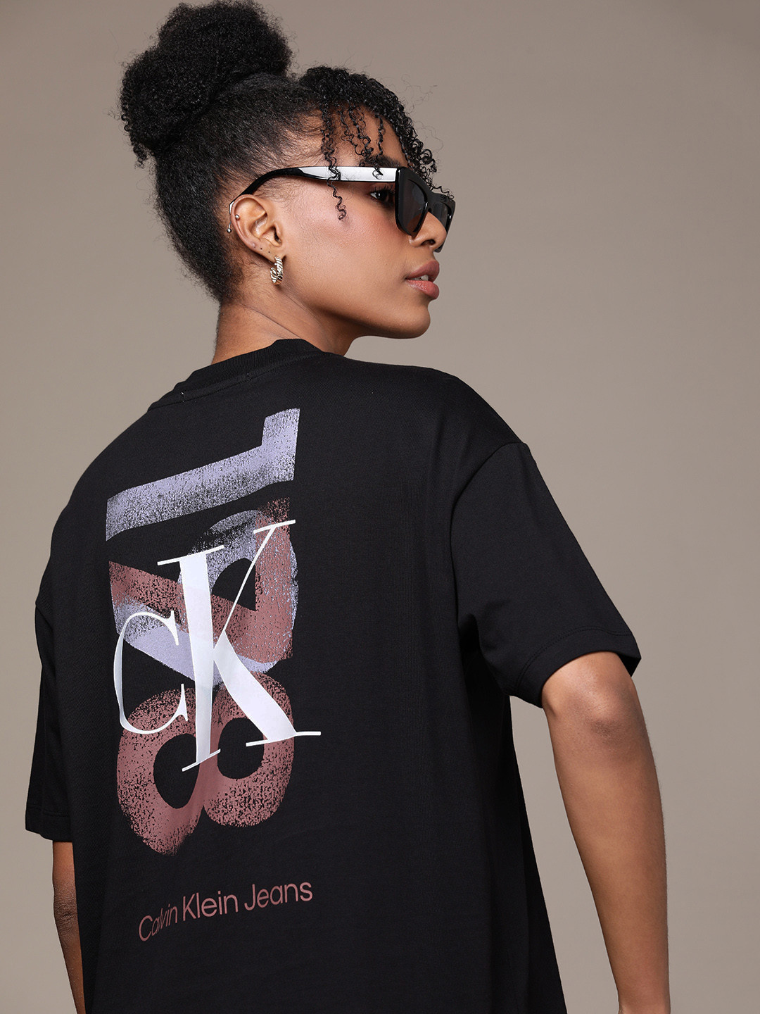 

Calvin Klein Jeans Brand Logo Printed Drop-Shoulder Pure Cotton T-shirt, Black