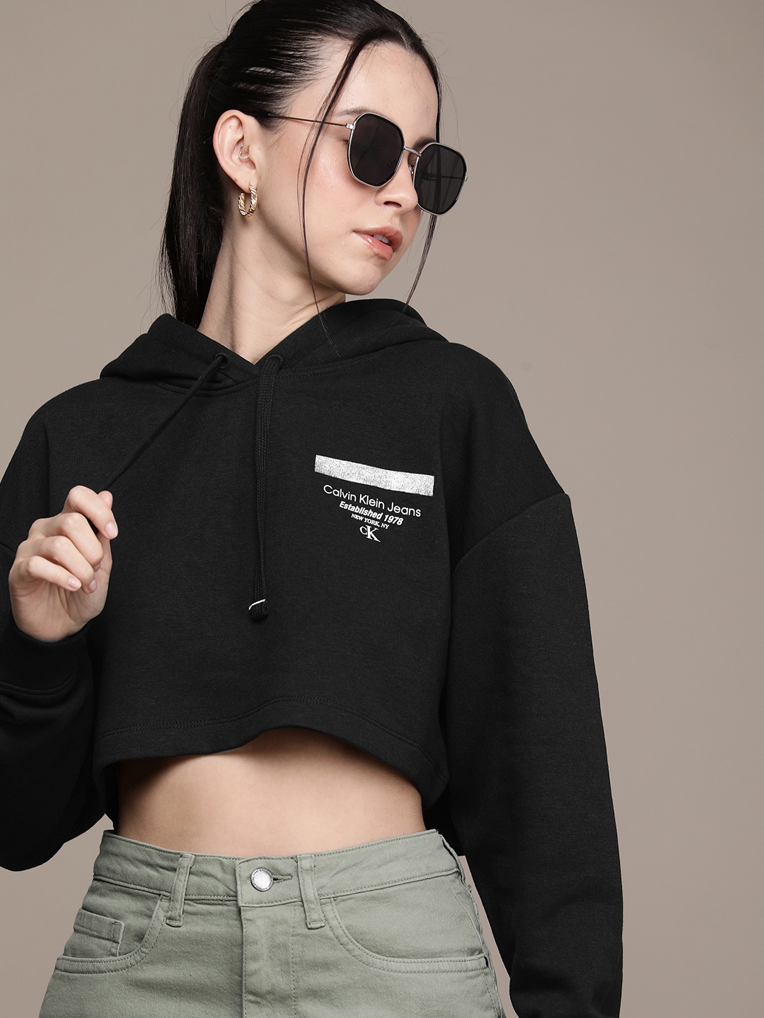 

Calvin Klein Jeans Brand logo Printed Hooded Crop Casual Sweatshirt, Black