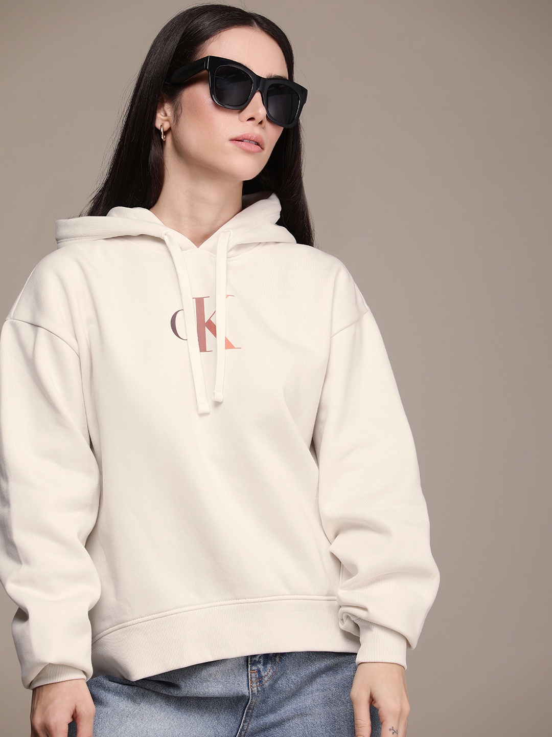 

Calvin Klein Jeans Brand Logo Printed Hooded Sweatshirt, Off white