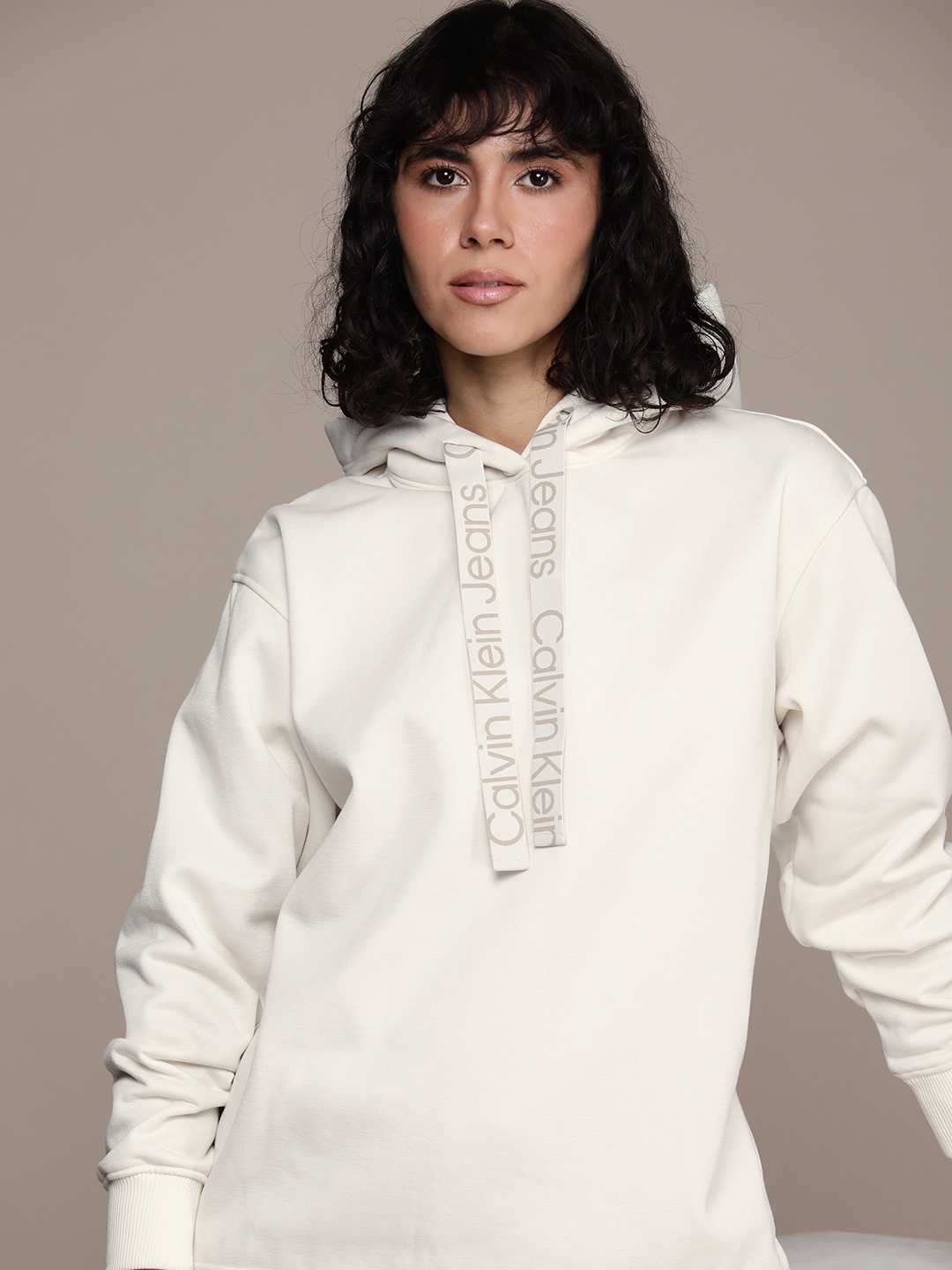 

Calvin Klein Jeans Hooded Sweatshirt, White