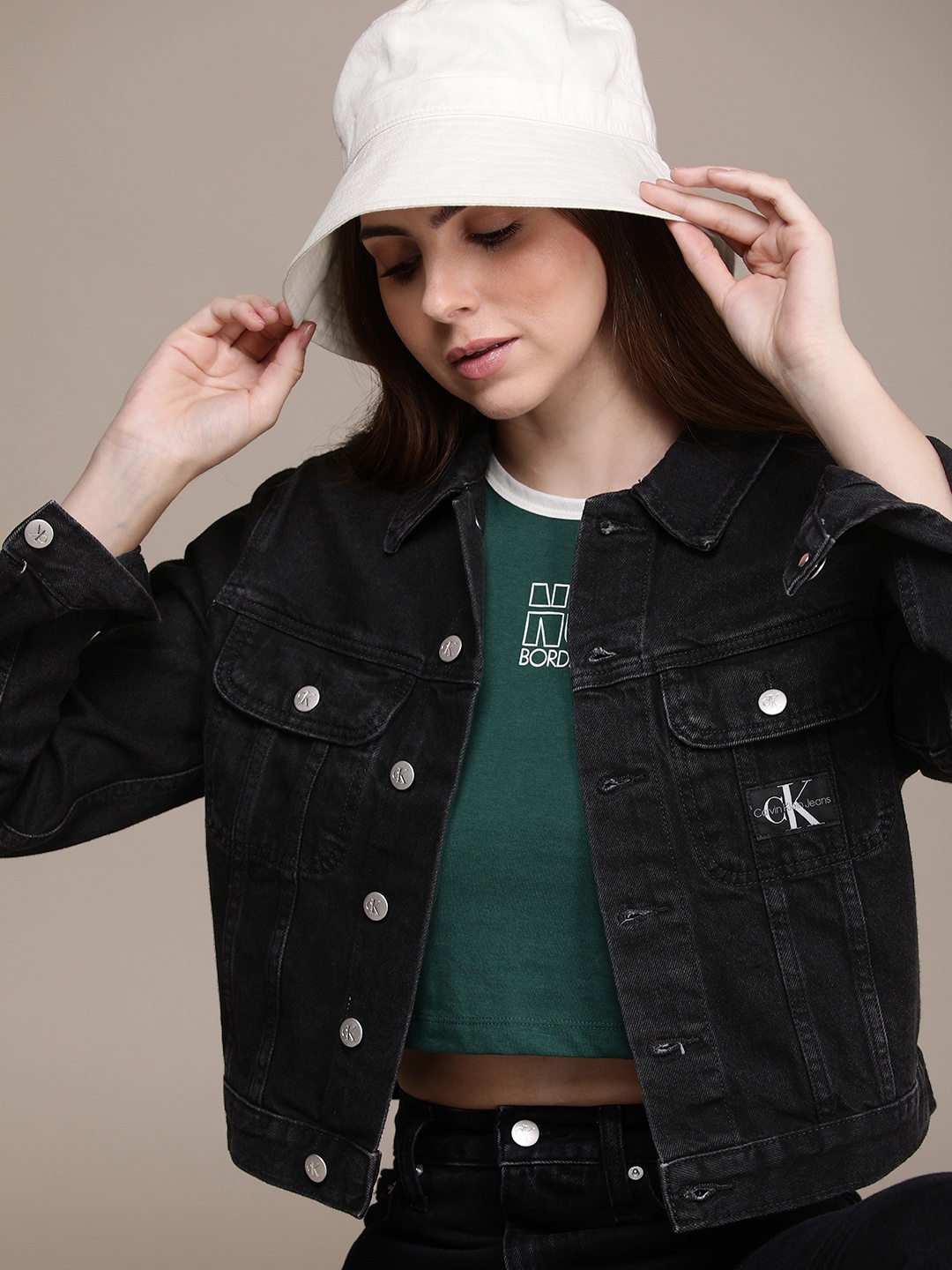 

Calvin Klein Jeans Solid Pure Cotton Crop Denim Jacket, Black