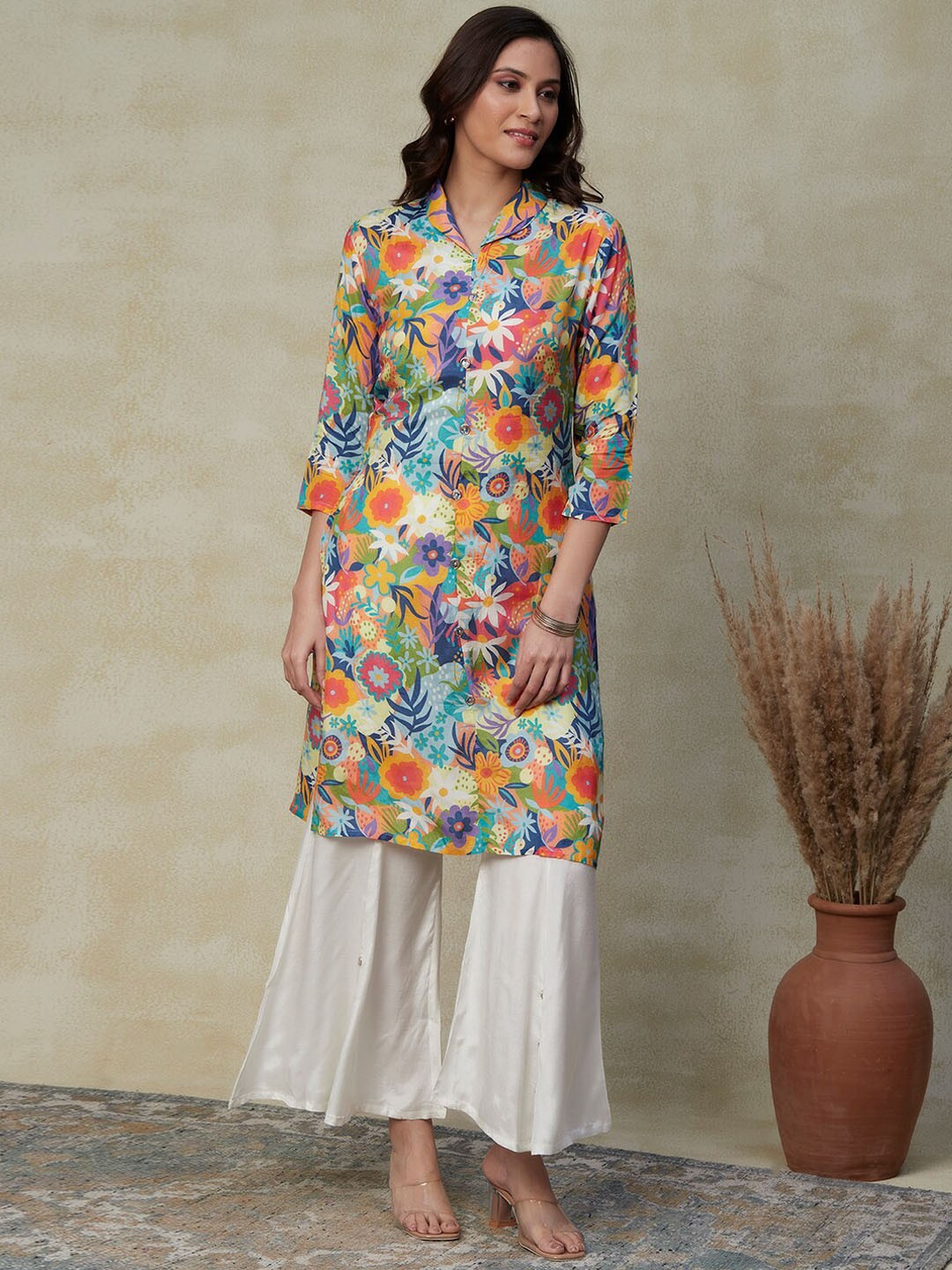 

FASHOR Red & White Floral Printed Regular Kurta with Palazzos
