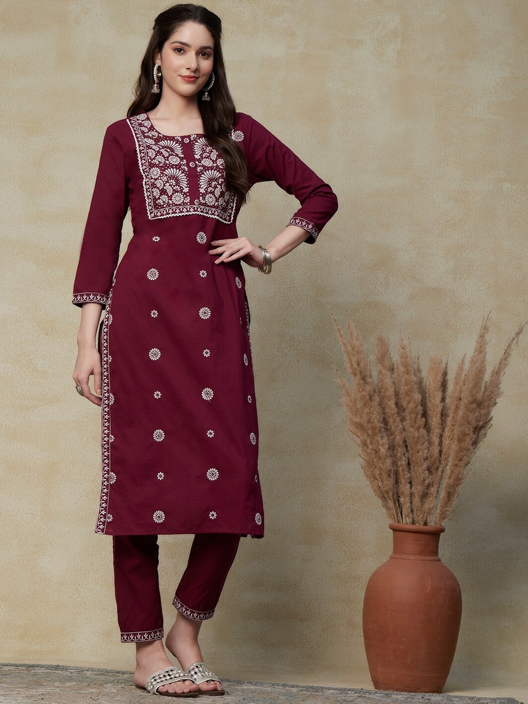 

FASHOR Maroon & White Floral Embroidered Regular Pure Cotton Kurta with Trousers