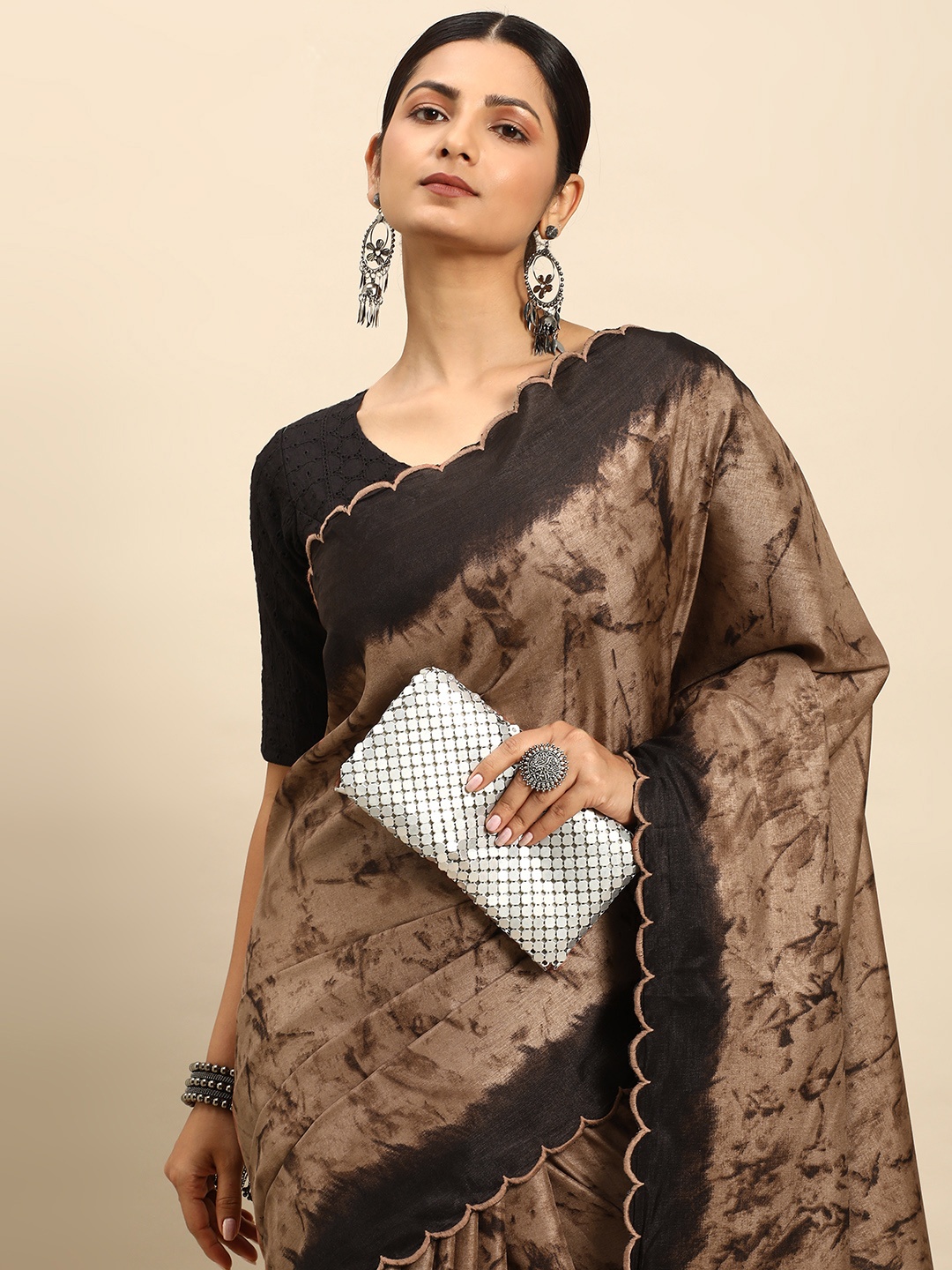 

LOOKNBOOK ART Shibori Print Saree, Brown