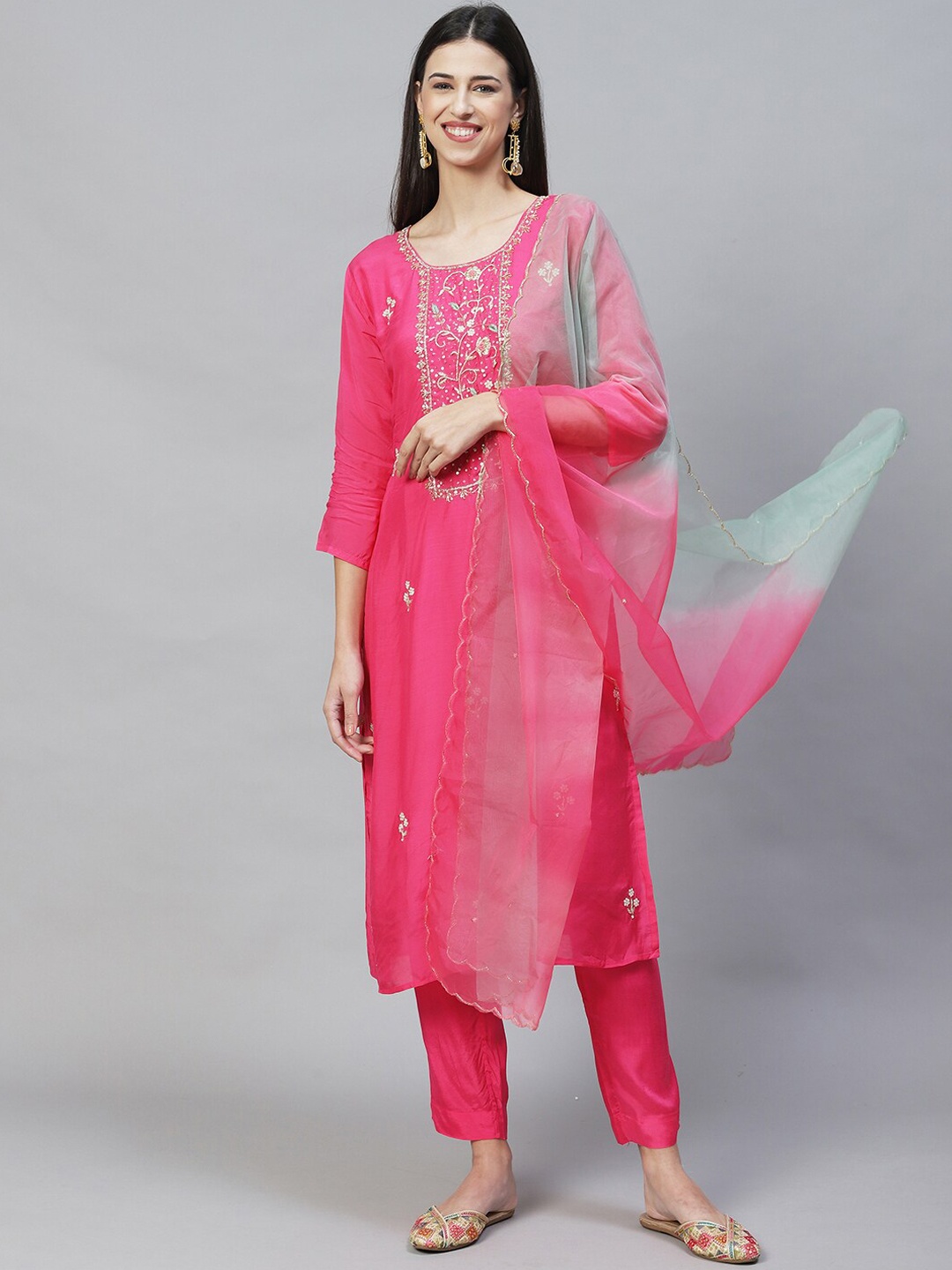 

Fashor Floral Embroidered Regular Kurta With Trousers & Dupatta, Pink