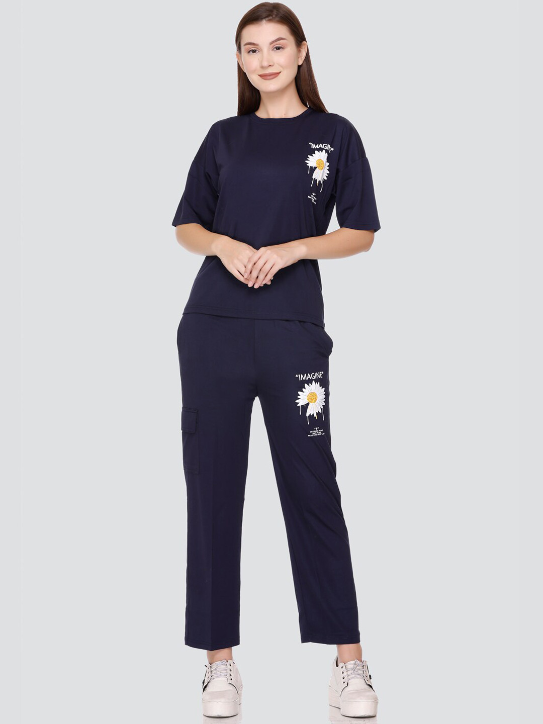 

PRINCY KNITWEARS Typography Printed Regular T-Shirt & Trouser, Navy blue