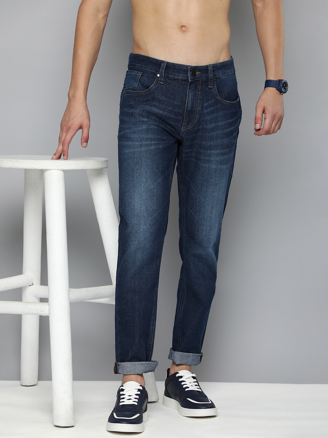 

Harvard Men Tapered Fit Light Fade Jeans, Blue