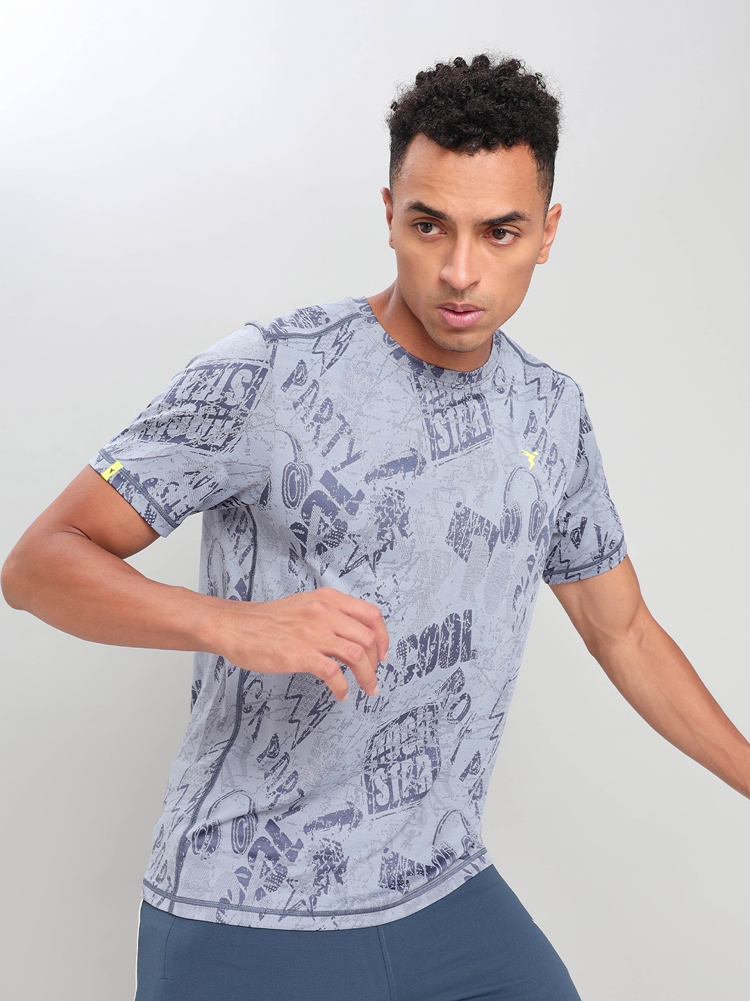 

Technosport Men Jacquard Double Cool Slim Fit Sports Tshirt, Navy blue