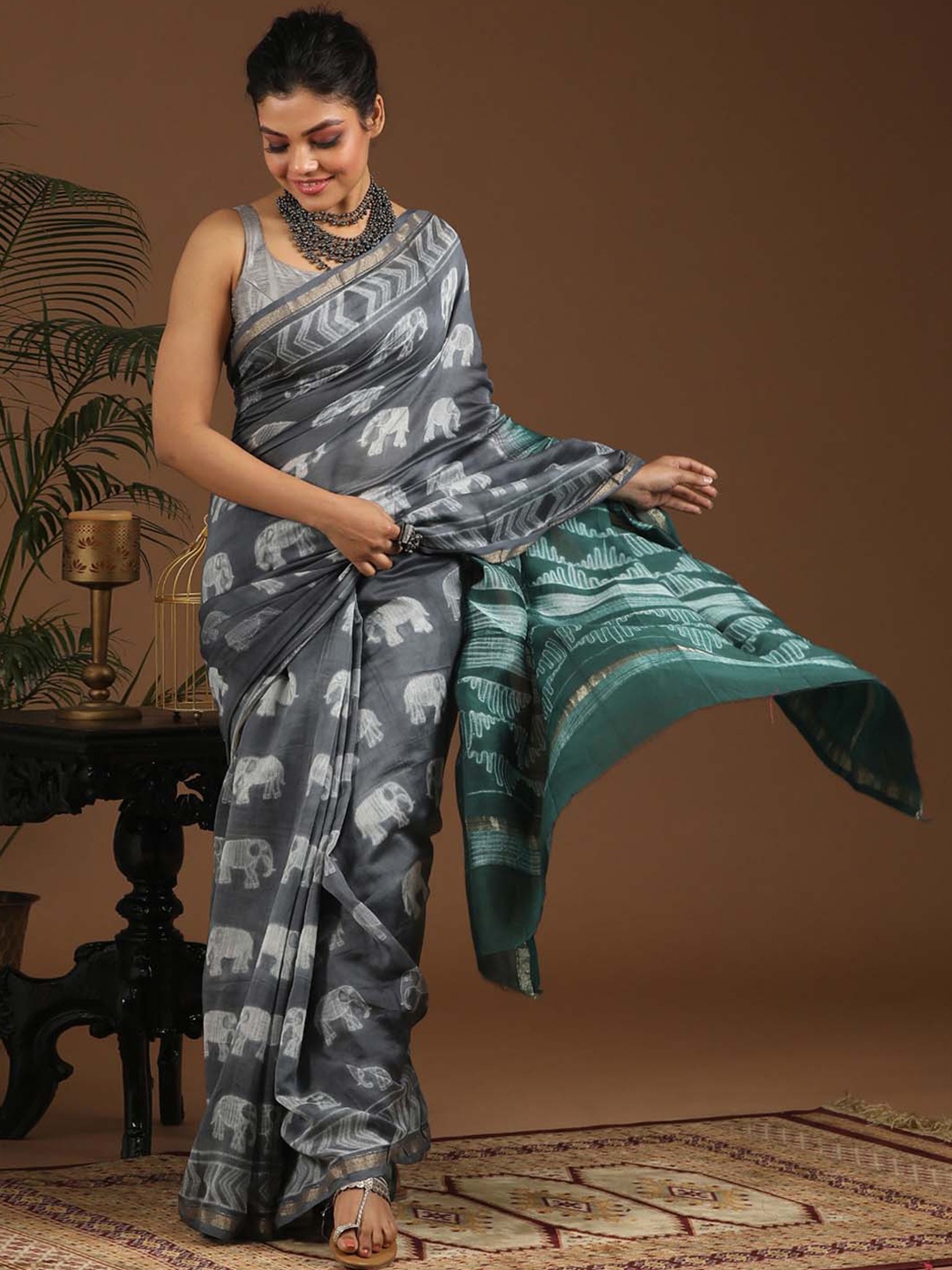 

Indethnic Ethnic Motifs Zari Silk Cotton Chanderi Saree, Grey