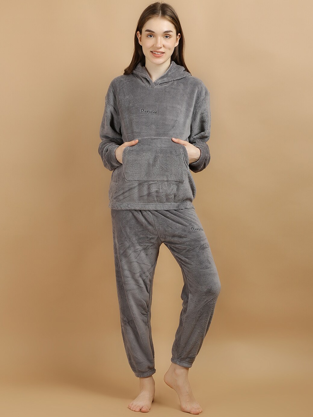 

Lugo Hooded Night suit, Grey