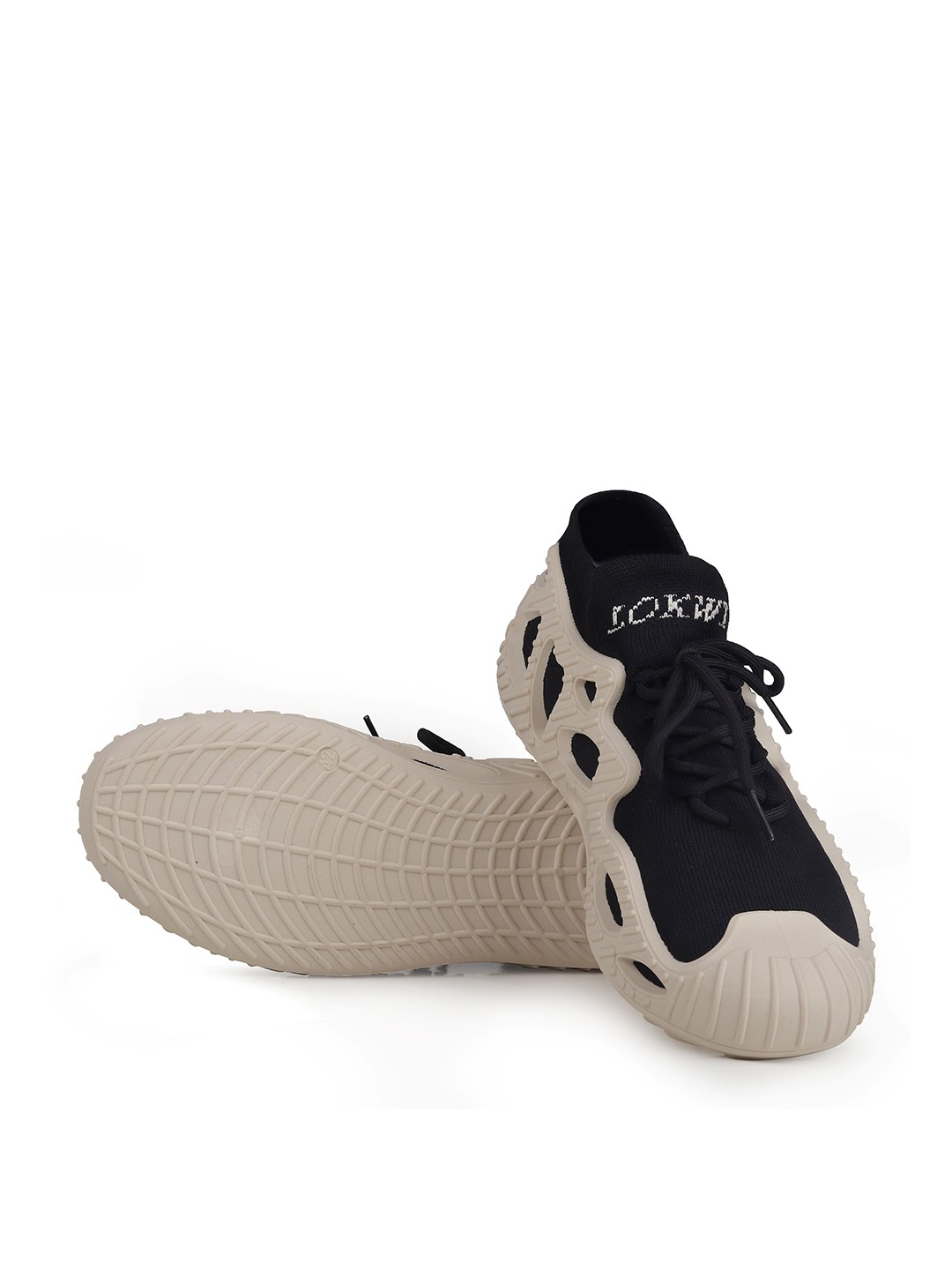 

CASSIEY Men Lightweight Mesh Walking Shoes, Black