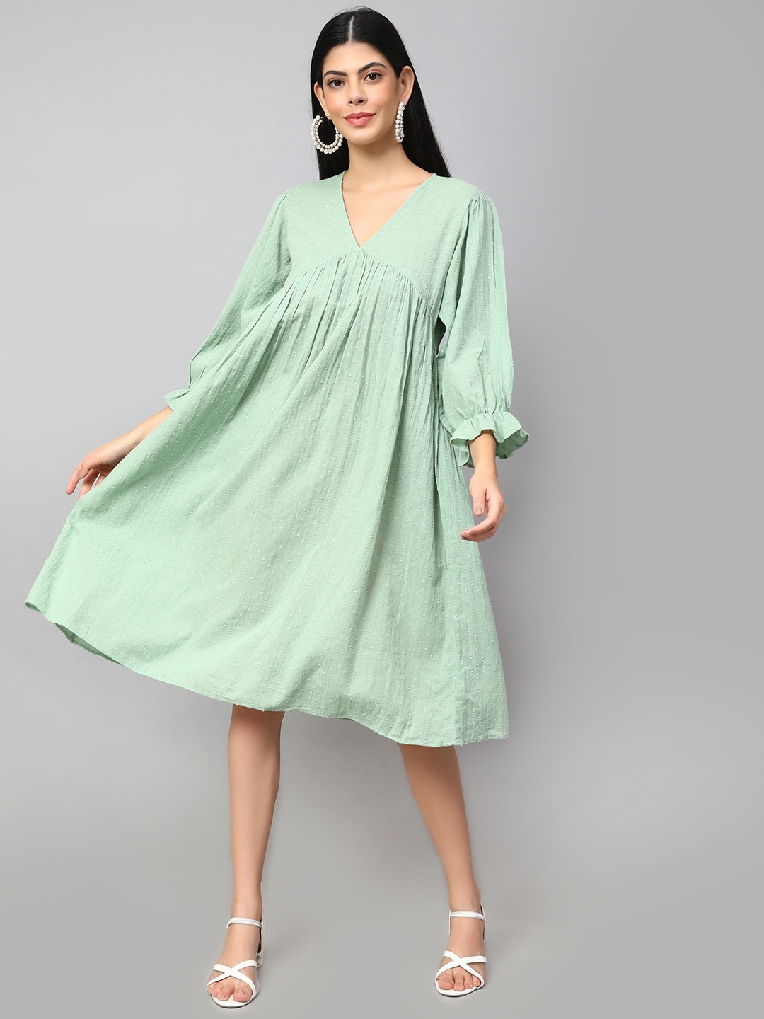 

Amagyaa Puff Sleeves V-Neck A-Line Pure Cotton Dress, Green