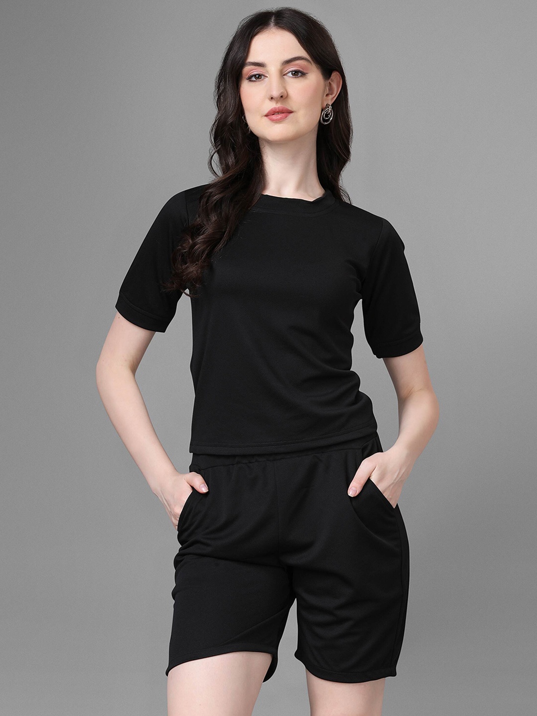 

DL Fashion Round Neck T-shirt & Shorts, Black