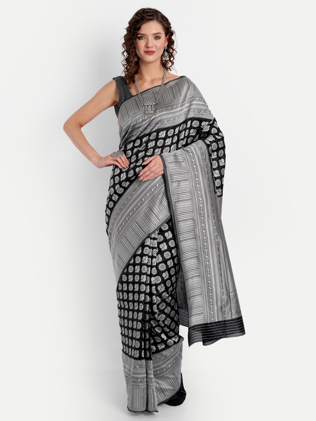 

ASPORA Ethnic Motif Woven Design Zari Banarasi Saree, Black