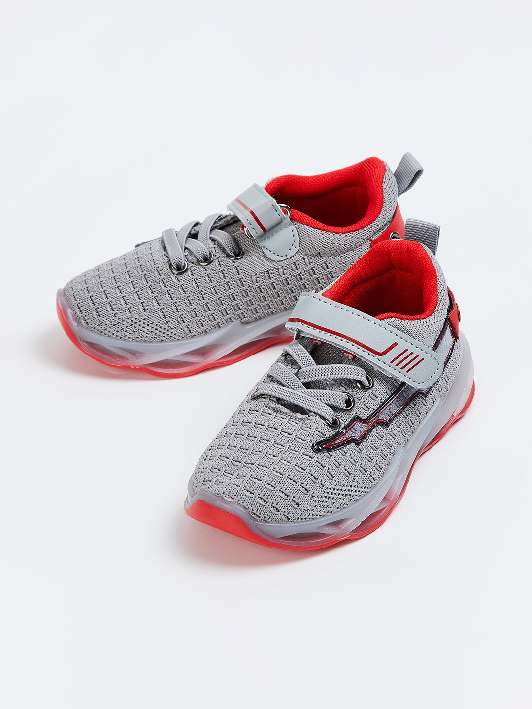 

max Boys Velcro Walking Shoes, Grey