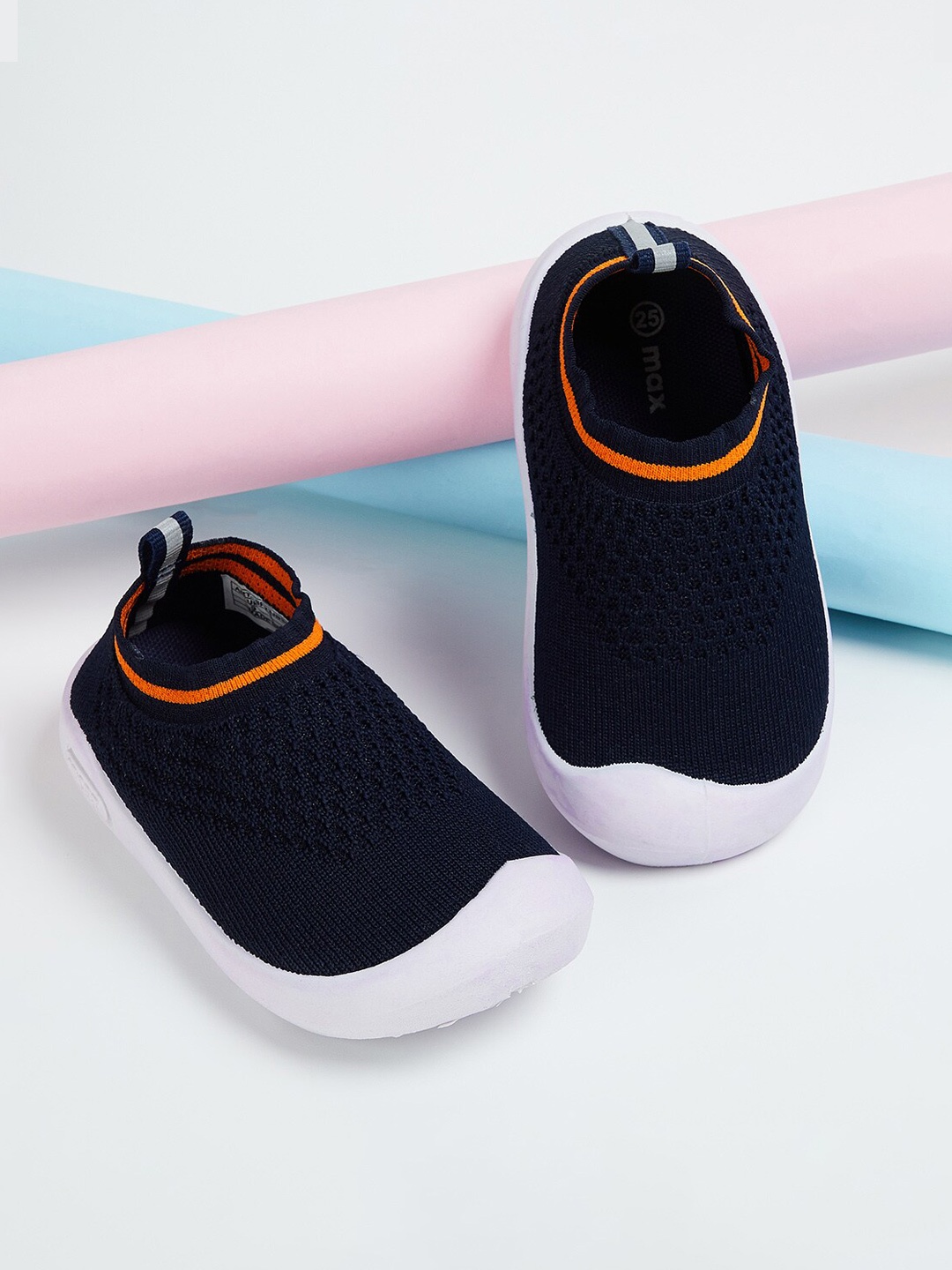 

max Boys Slip On Walking Shoes, Navy blue