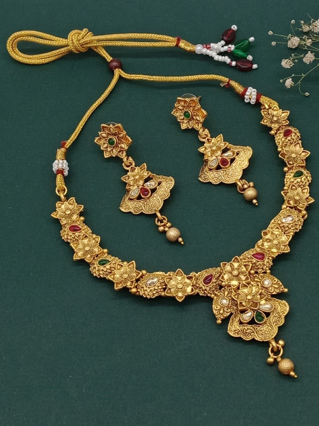 

AASHISH IMITATION Gold-Plated Kundan-Studded Jewellery Set