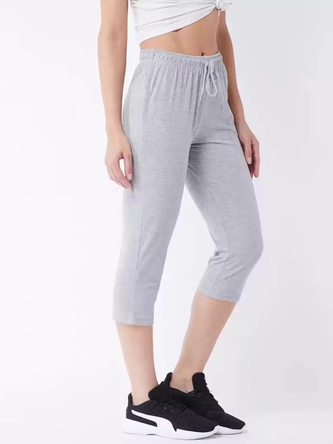 

DALUCI Women Mid Rise Cotton Capris, Grey melange