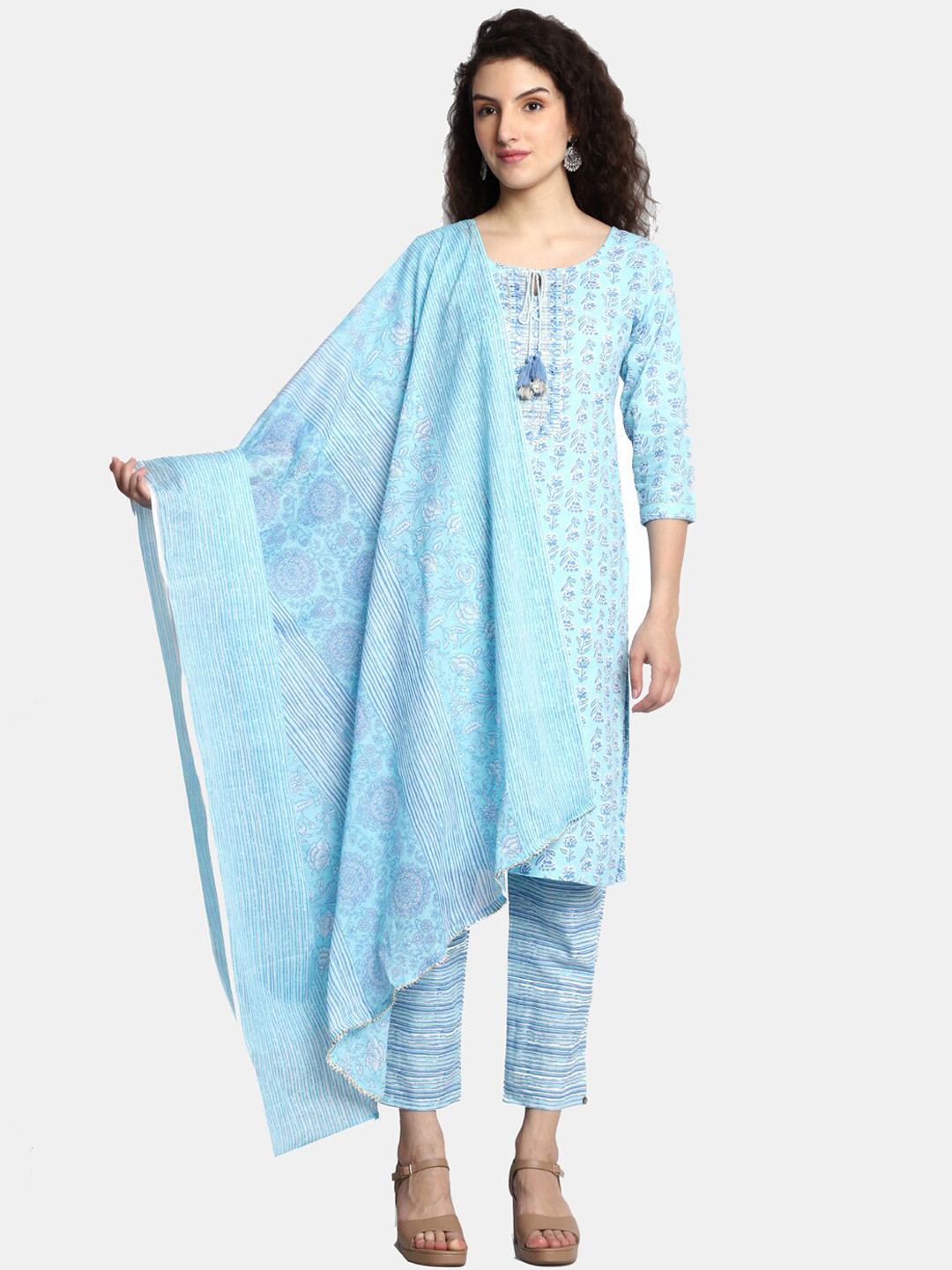 

HIGHLIGHT FASHION EXPORT Floral Printed Regular Pure Cotton Kurta with Trousers & Dupatta, Blue