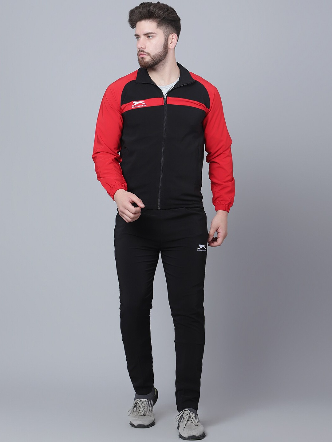 

Shiv Naresh Colourblocked Skin Friendly Tracksuit, Black