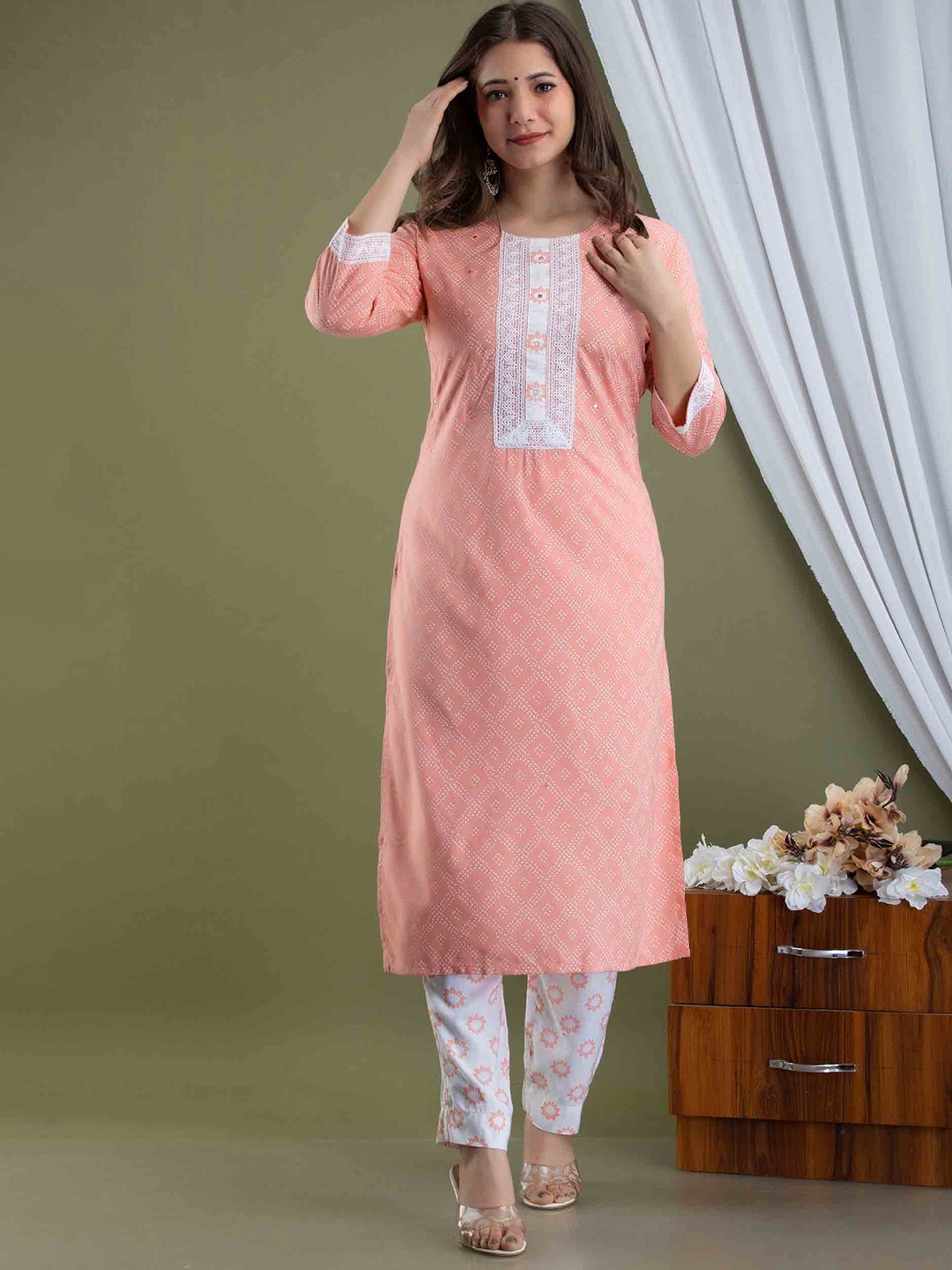 

JAIPUR FASHION MODE Bandhani Printed Kurta With Trousers & With Dupatta, Orange