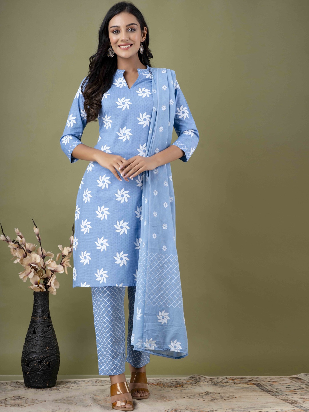 

JAIPUR FASHION MODE Ethnic Motifs Printed Pure Cotton Kurta with Trousers & With Dupatta, Blue