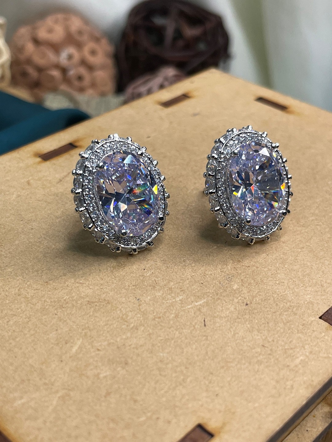 

ABDESIGNS Silver-Plated Oval Studs Earrings