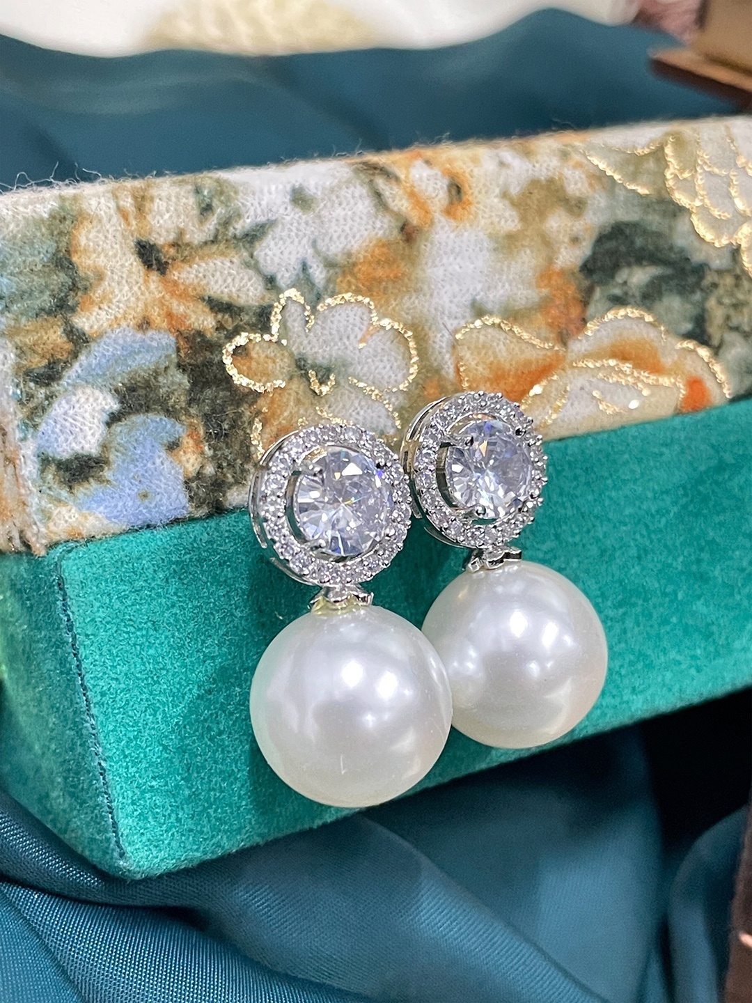

ABDESIGNS Silver-Plated Circular Drop Earrings