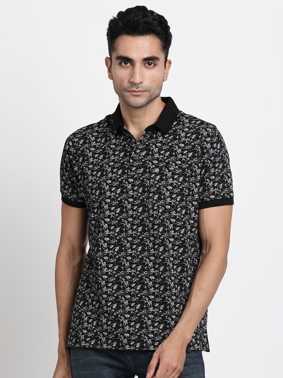 

Turtle Floral Printed Polo Collar T-shirt, Black