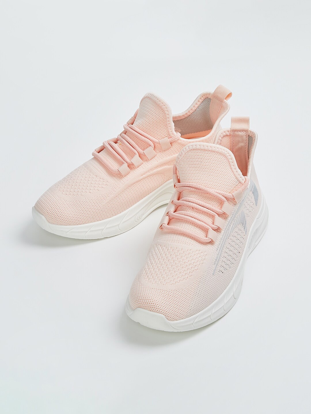 

max Women Mesh Knit Walking Shoes, Pink