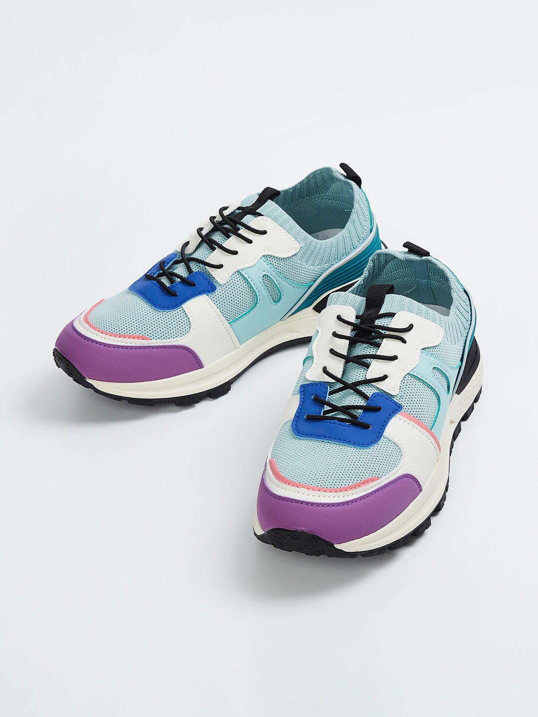 

max Women Colourblocked Lace-Up Walking Shoes, Blue