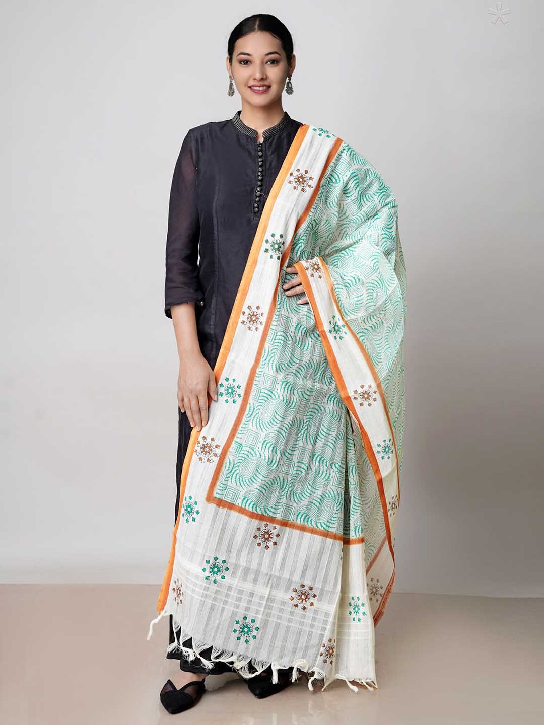 

Unnati Silks Ethnic Motifs Printed Pure Cotton Block Print Dupatta, Cream