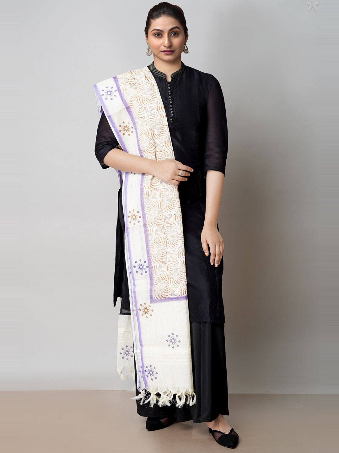 

Unnati Silks Ethnic Motifs Block Print Pure Cotton Dupatta, Cream