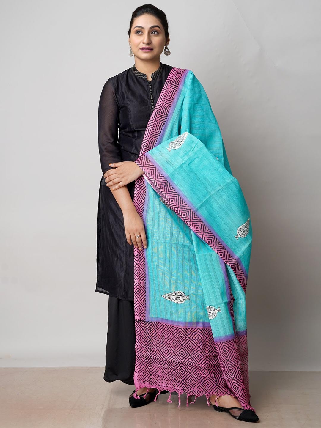 

Unnati Silks Ethnic Motifs Block Print Pure Cotton Dupatta, Blue