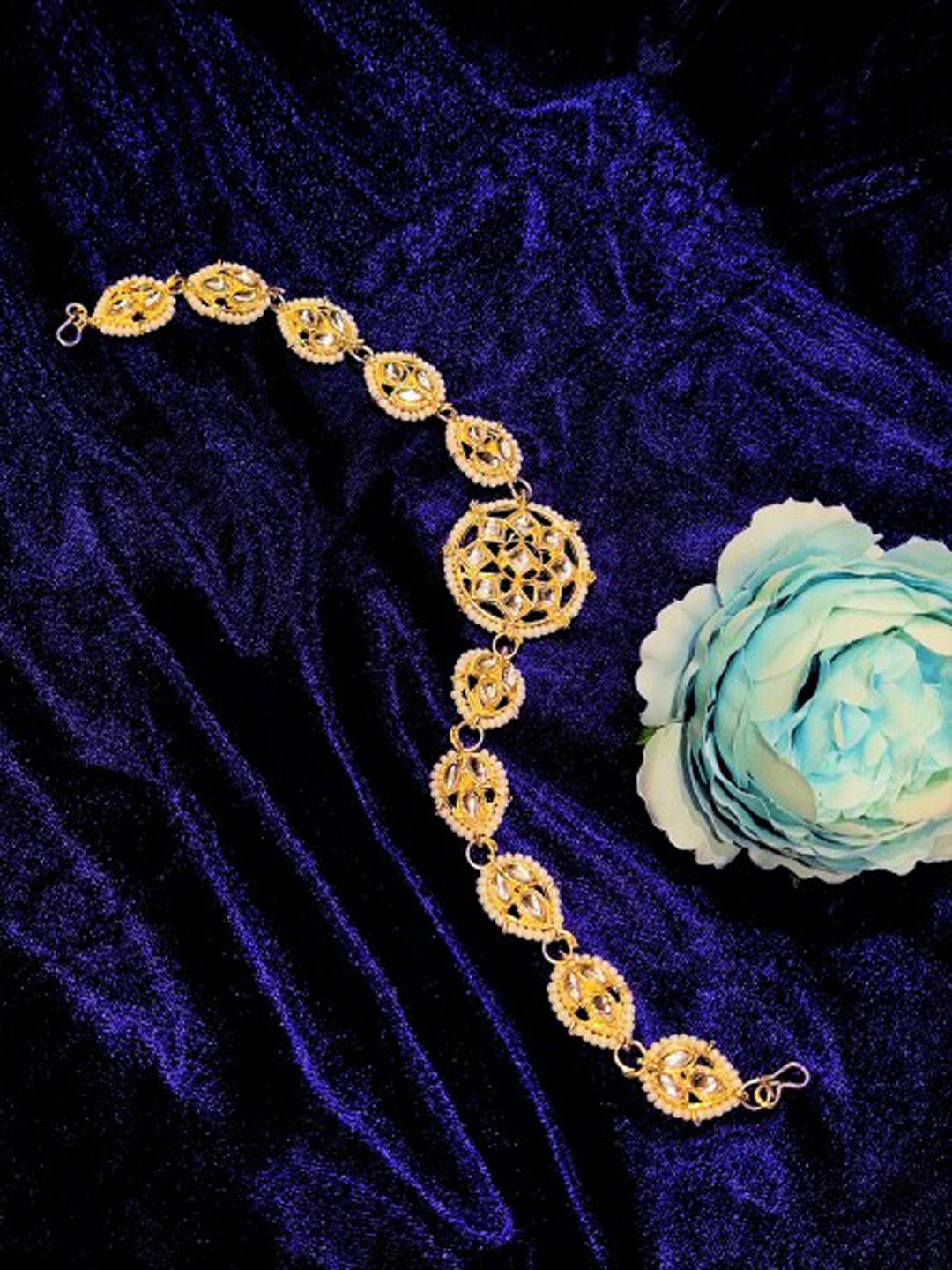 

FEMMIBELLA Gold-Plated Kundan Studded & Beaded Mathapatti