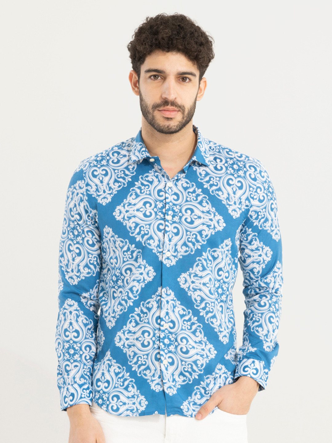 

Snitch Blue Slim Fit Ethnic Motifs Printed Casual Shirt
