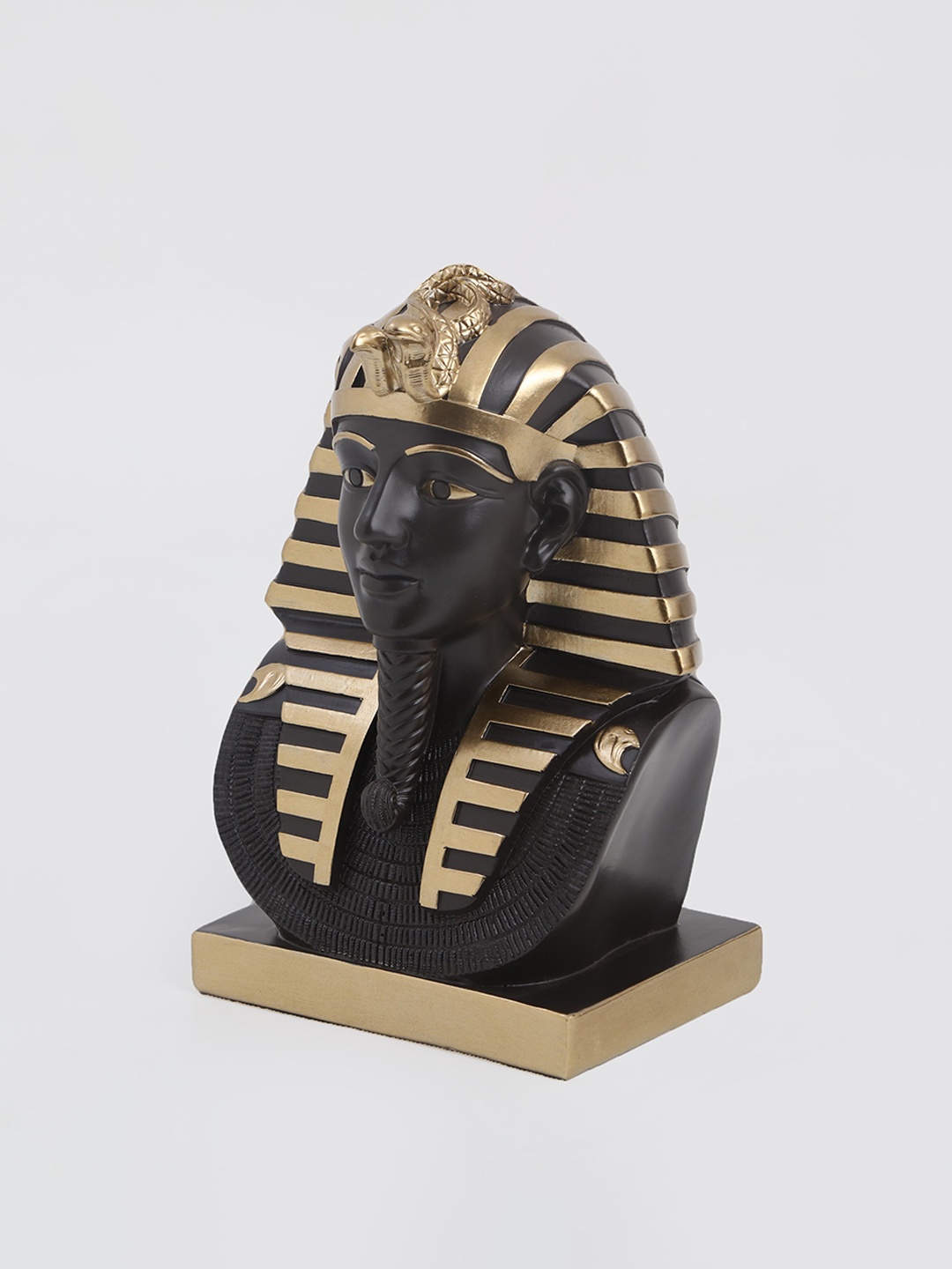 

Home Centre Jaguar Black Egyptian Head Showpieces