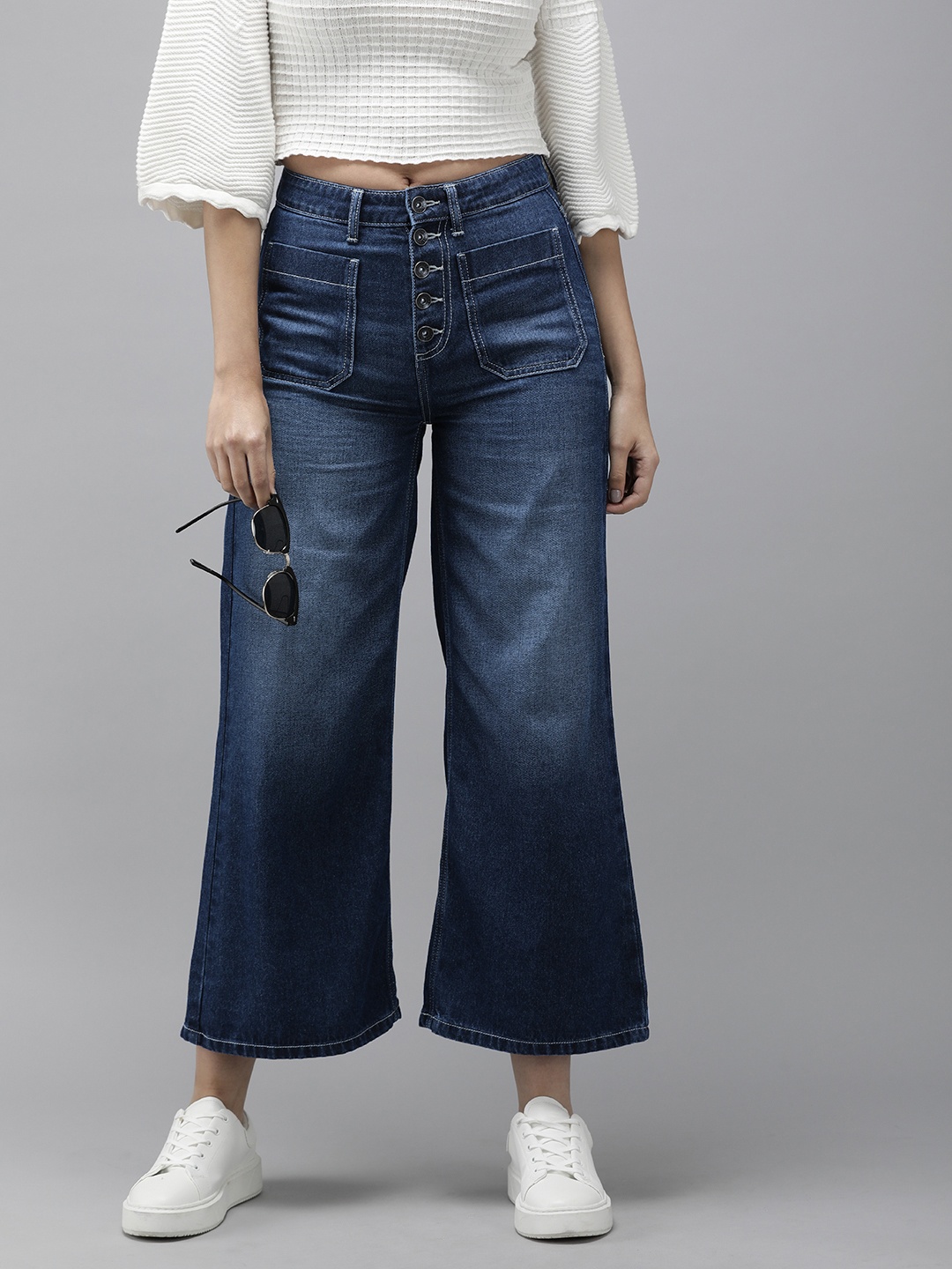 

Roadster Women Blue Wide Leg High-Rise Light Fade Applique Jeans